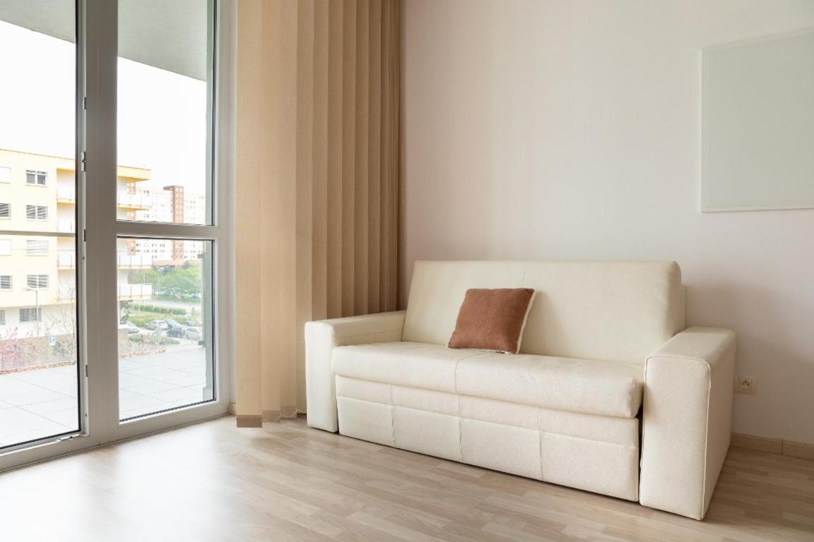 Great Tourist And Business Apartment Near Center Pressburg Exterior foto