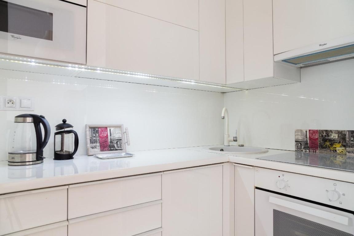 Great Tourist And Business Apartment Near Center Pressburg Exterior foto