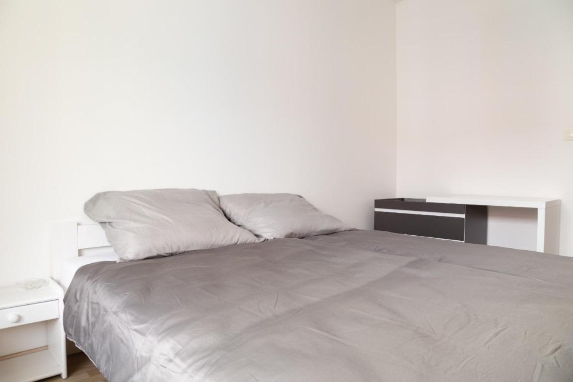 Great Tourist And Business Apartment Near Center Pressburg Exterior foto