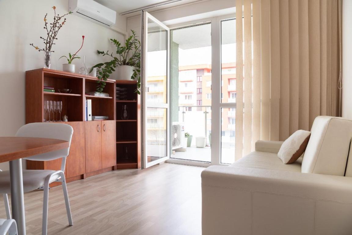 Great Tourist And Business Apartment Near Center Pressburg Exterior foto